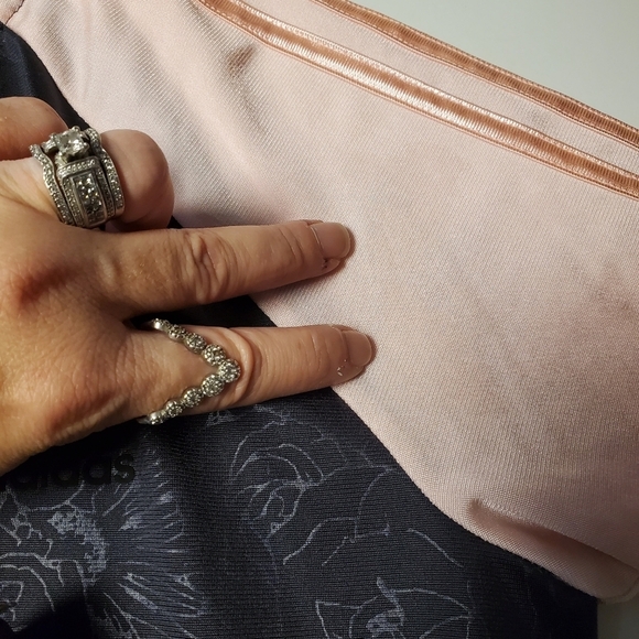 Womens Adidas Track Jacket size medium - Picture 15 of 15